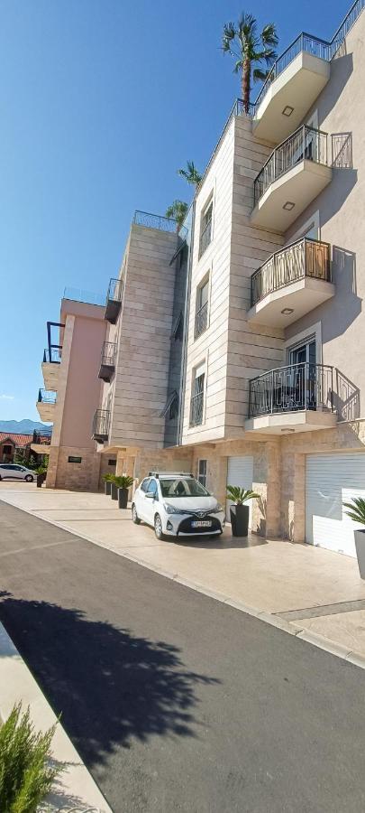 Eden Apartments 蒂瓦特 外观 照片