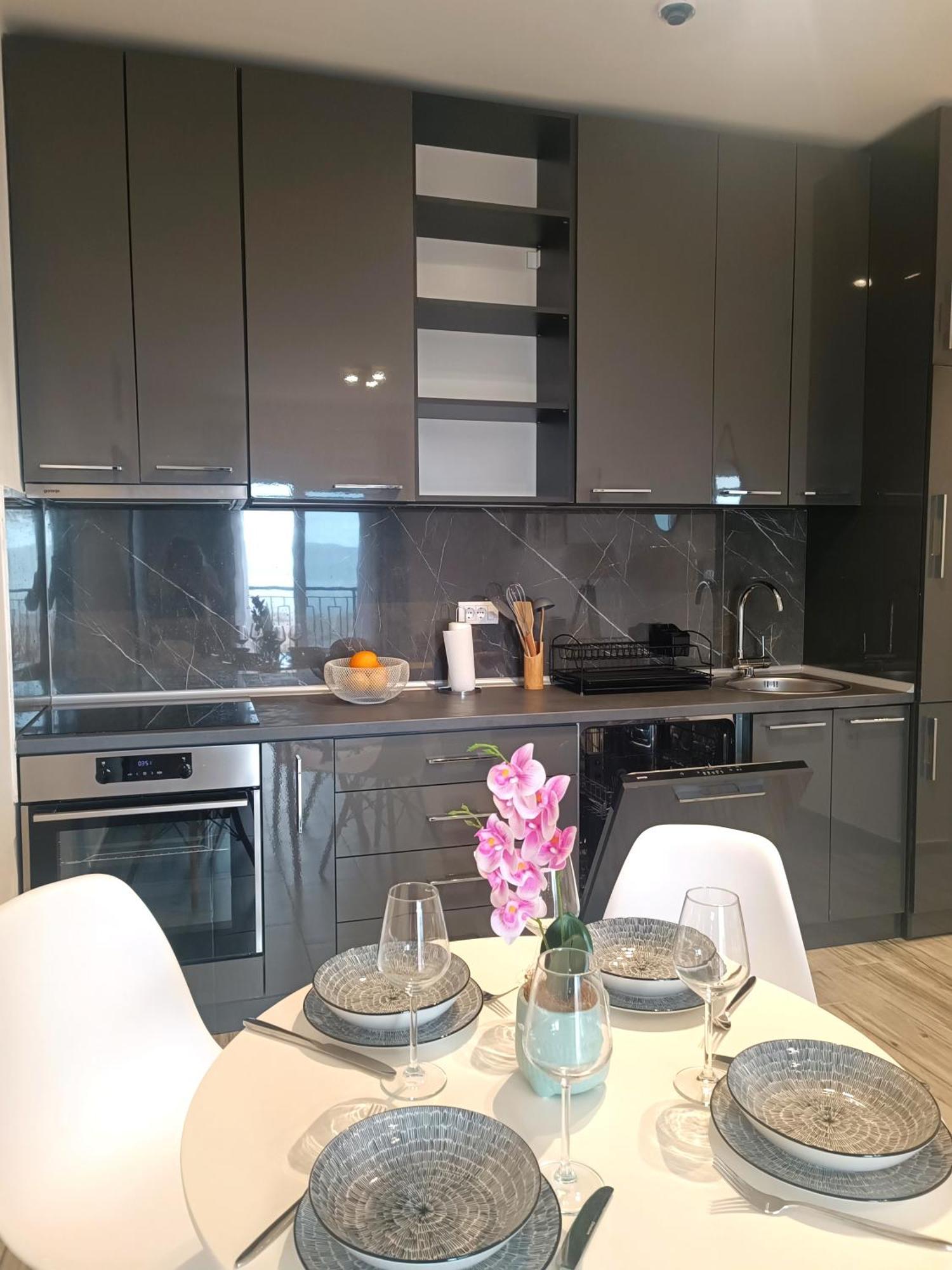 Eden Apartments 蒂瓦特 外观 照片