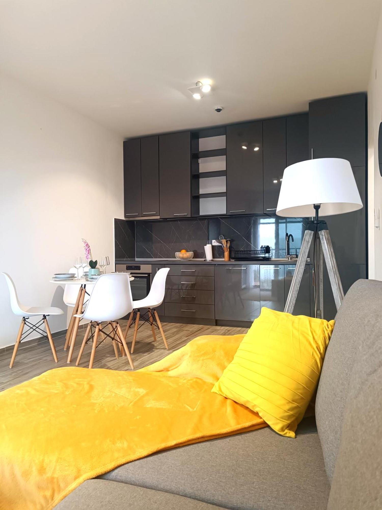 Eden Apartments 蒂瓦特 外观 照片